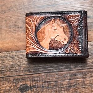 Men wallets Leather Wallet with Horse Design